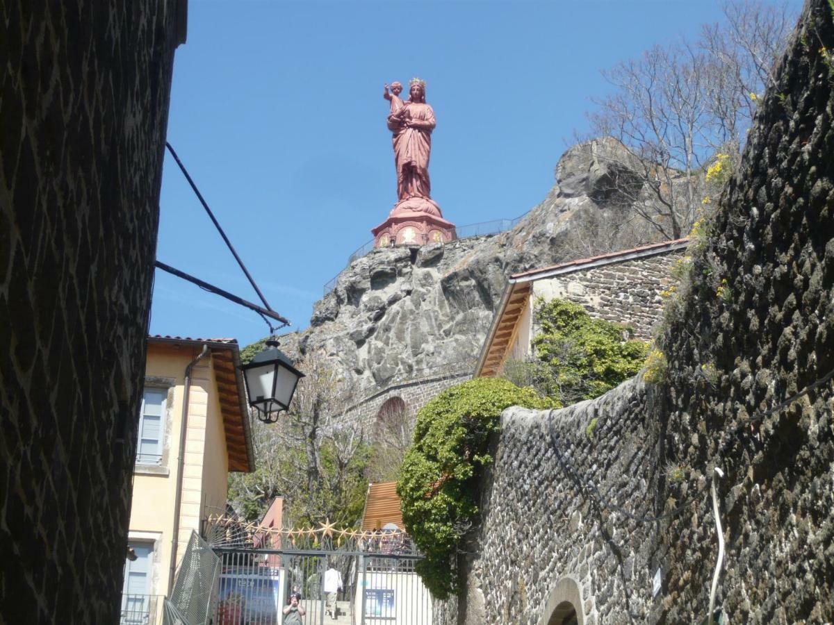 Apartament Le Petit Seguret Le Puy-en-Velay Zewnętrze zdjęcie