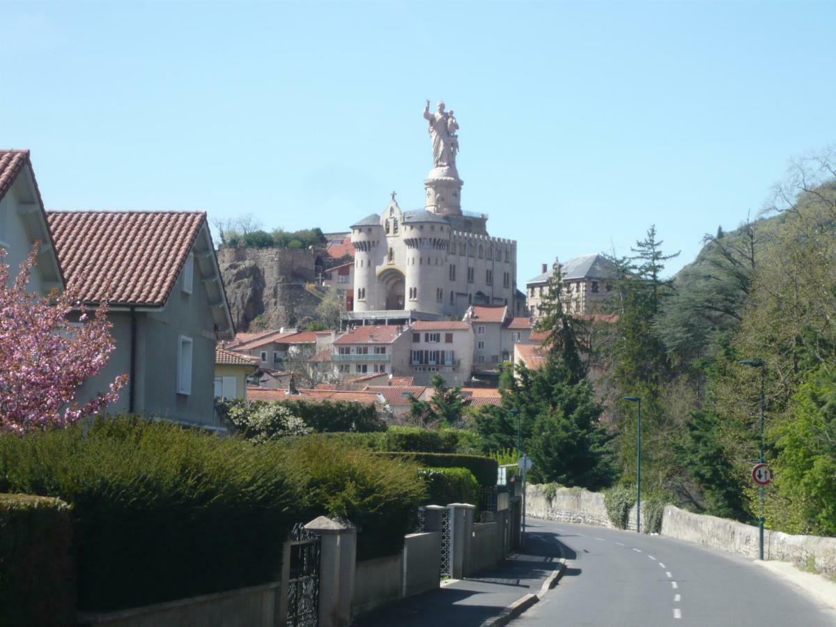 Apartament Le Petit Seguret Le Puy-en-Velay Zewnętrze zdjęcie